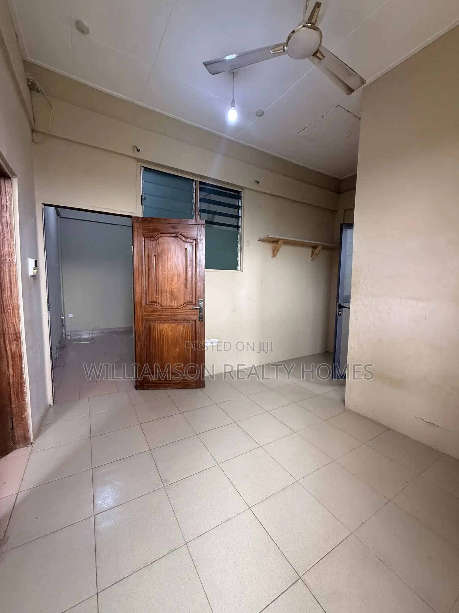 1bdrm Apartment in Community 20 Estate, Spintex for rent