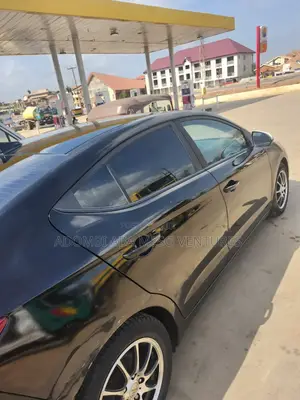 Hyundai Elantra Value Edition 2018 Black