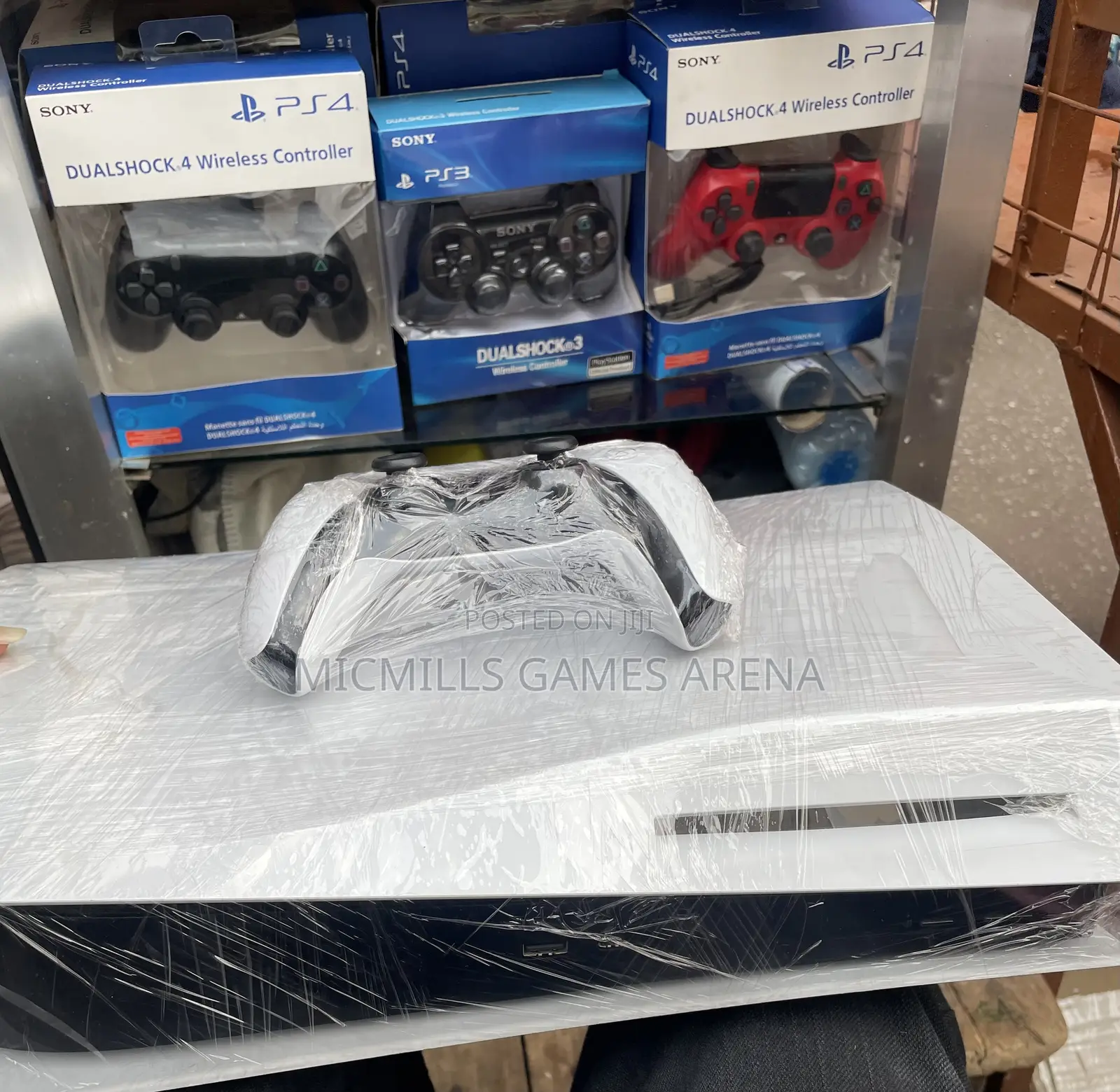 Play Station 5 Standard Disk Edition 5games Installed