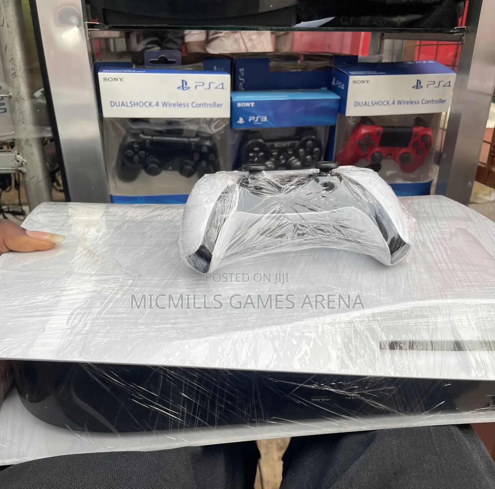 Play Station 5 Standard Disk Edition 5games Installed