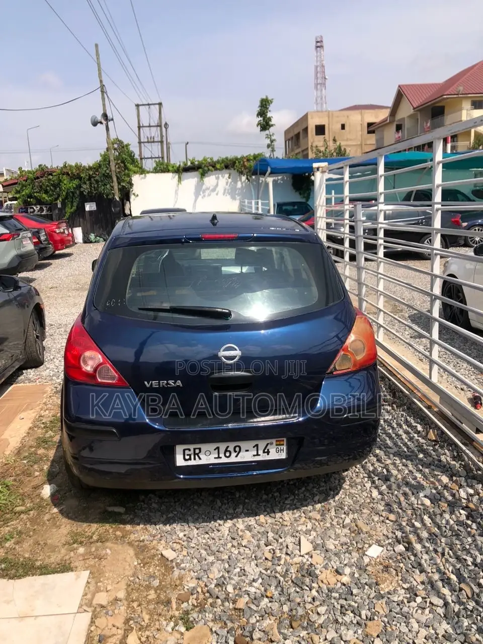 Nissan Versa 2010 Blue