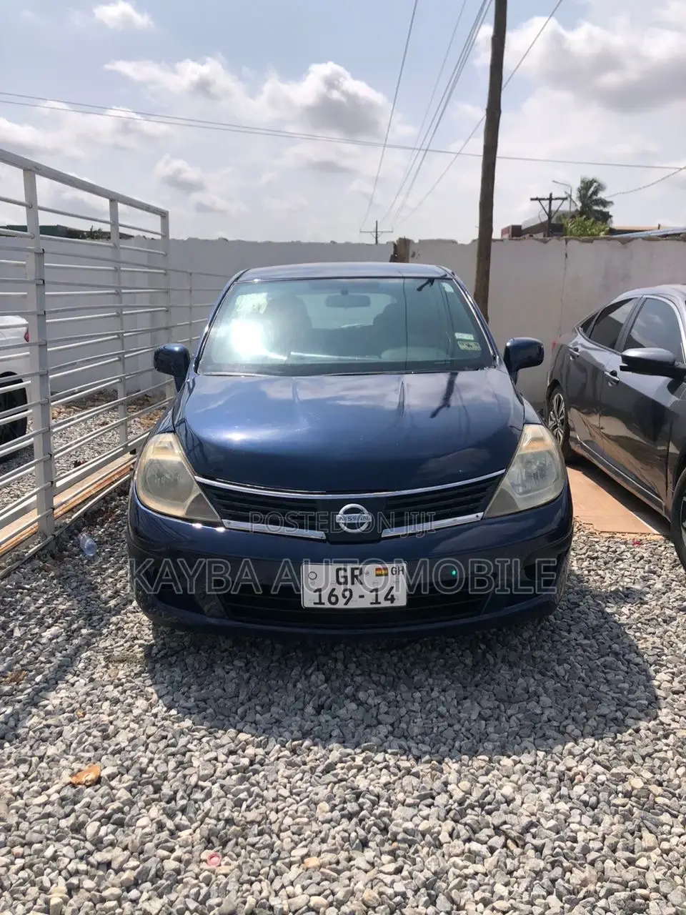 Nissan Versa 2010 Blue