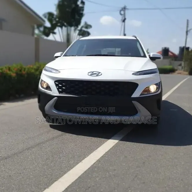 Hyundai Kona Limited 2022 White