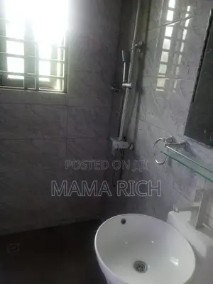 2bdrm Apartment in Frañco, Accra Metropolitan for rent