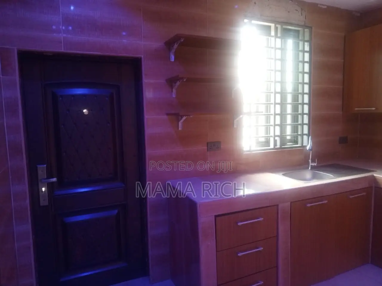 2bdrm Apartment in Frañco, Accra Metropolitan for rent