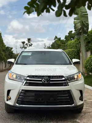 Toyota Highlander XLE 2019 White