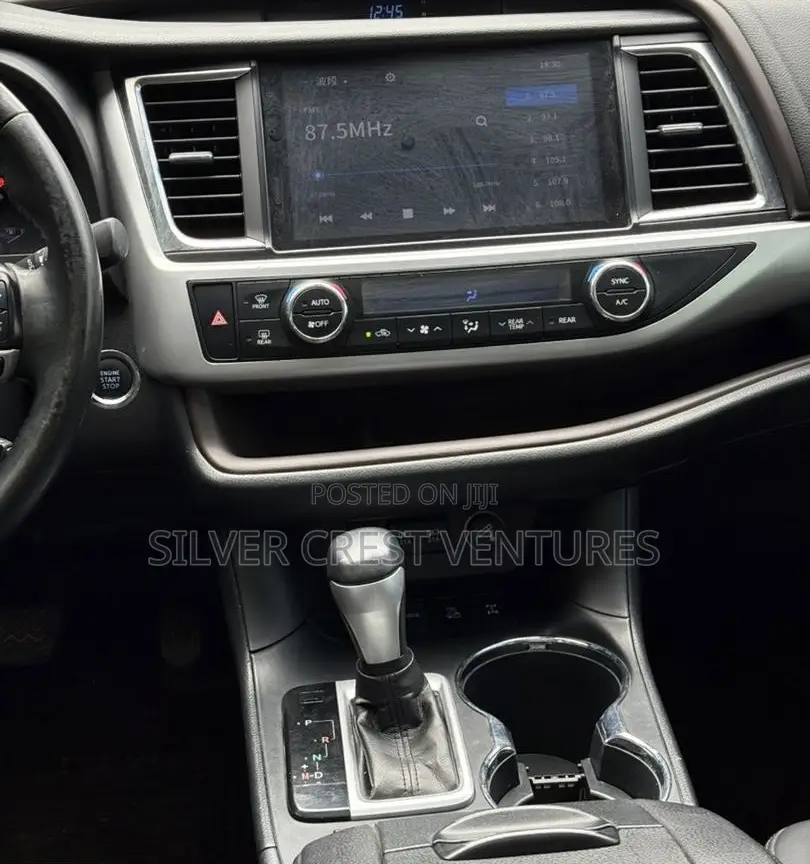 Toyota Highlander XLE 2019 White