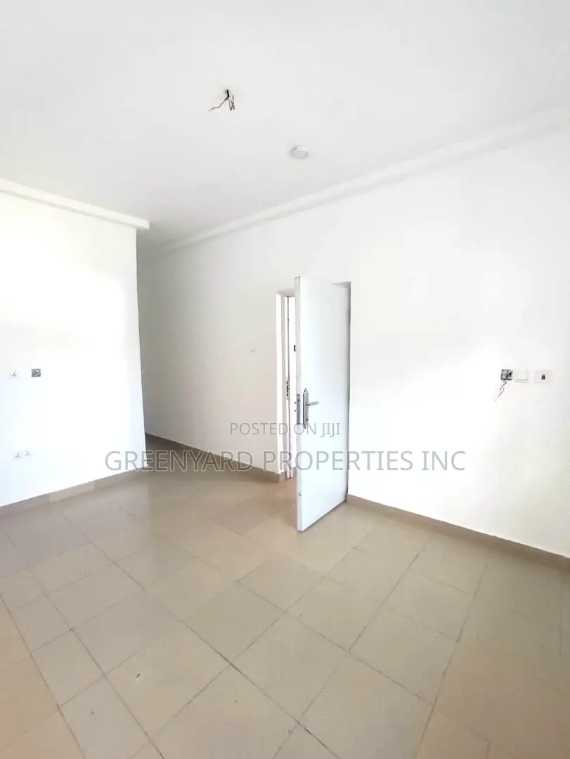 3bdrm Apartment in Adjiringanor, East Legon for rent