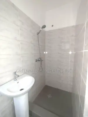 3bdrm Apartment in Adjiringanor, East Legon for rent
