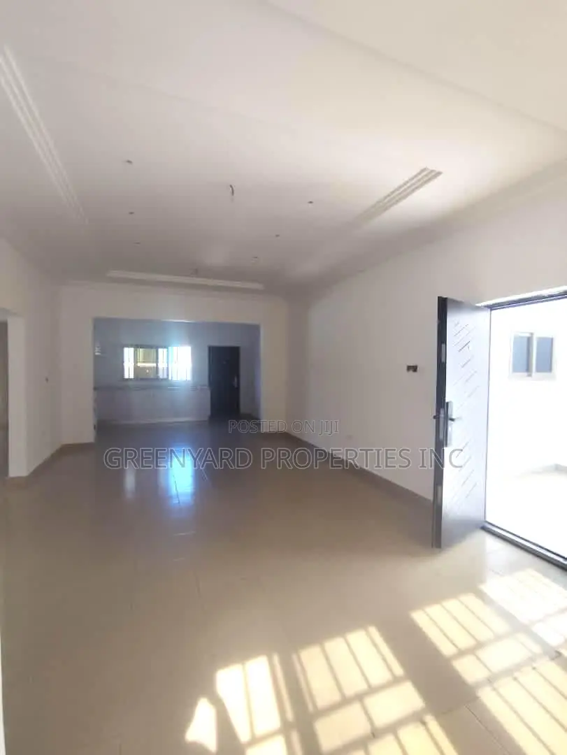 3bdrm Apartment in Adjiringanor, East Legon for rent