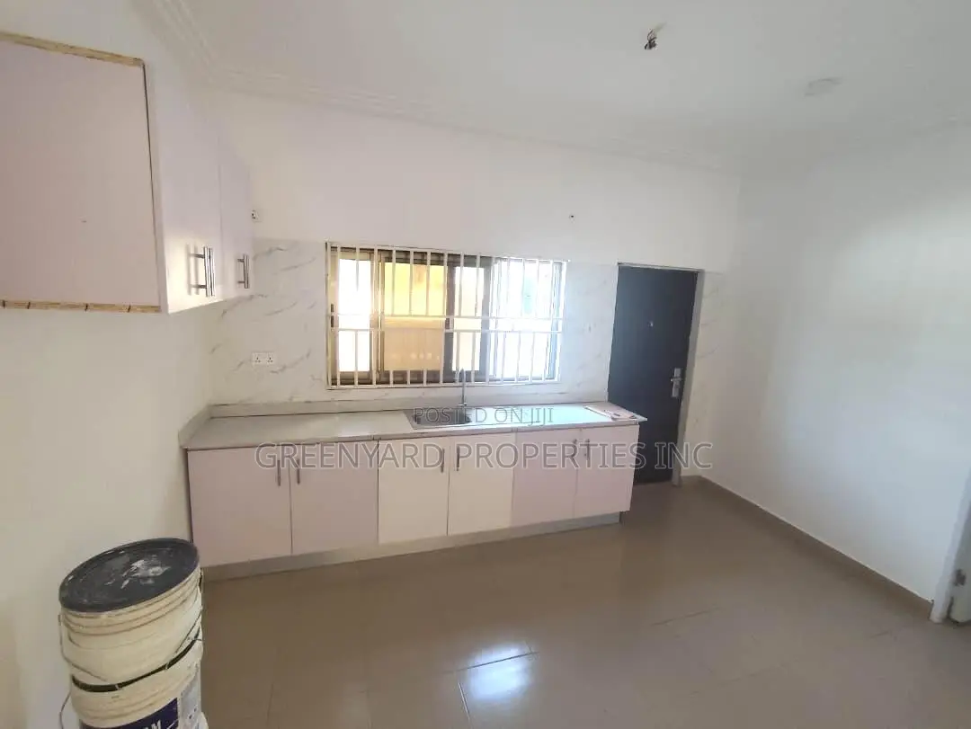 3bdrm Apartment in Adjiringanor, East Legon for rent