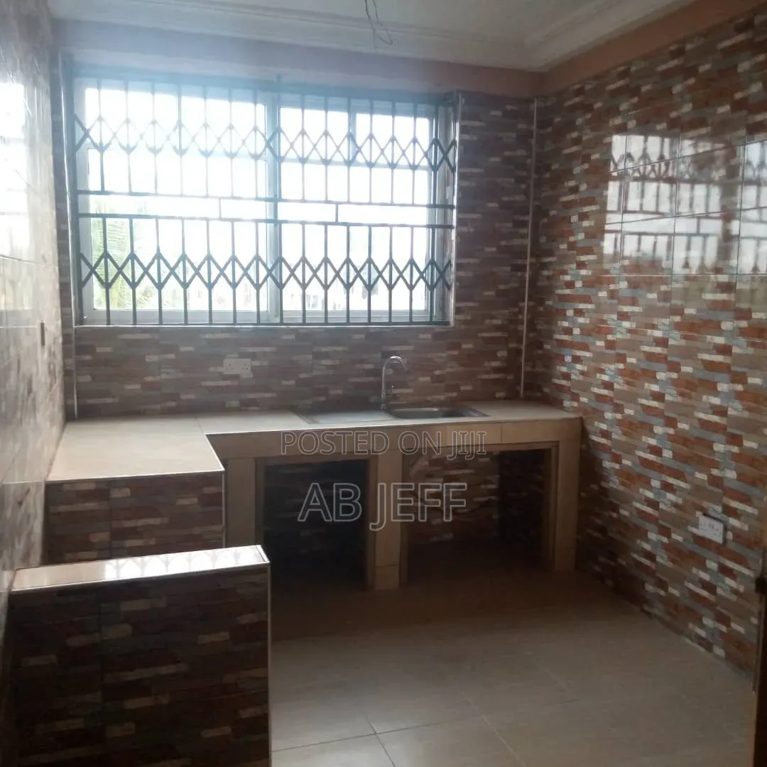 2bdrm Apartment in Asuoyeboa Ipt, Kumasi Metropolitan for rent