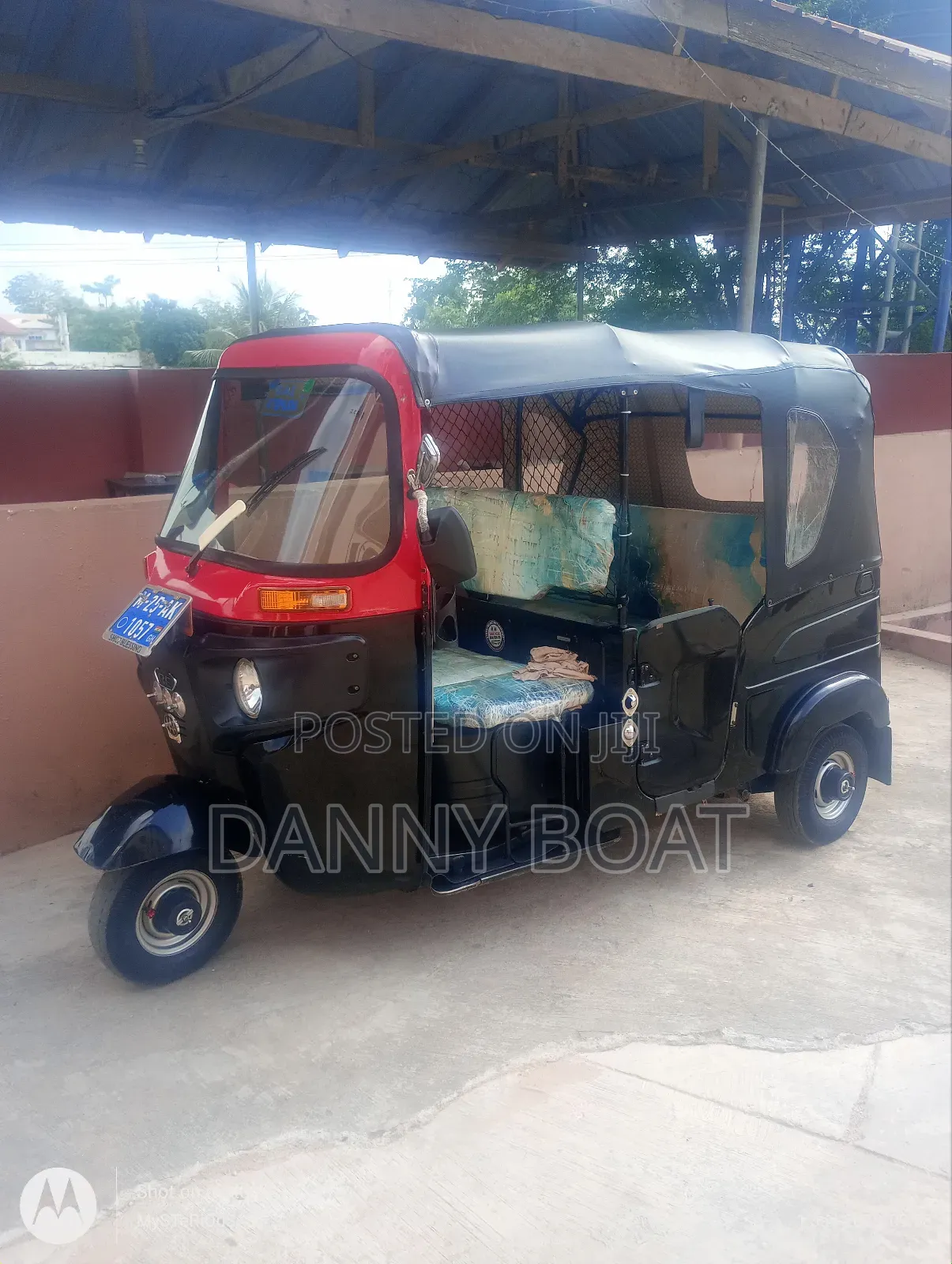 Bajaj Avenger 220 2025 Black