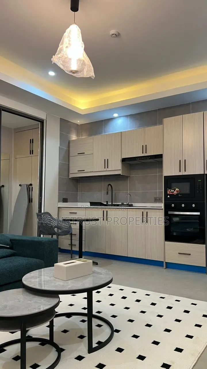 Furnished 20bdrm Apartment in East Legon Ars, American House for sale