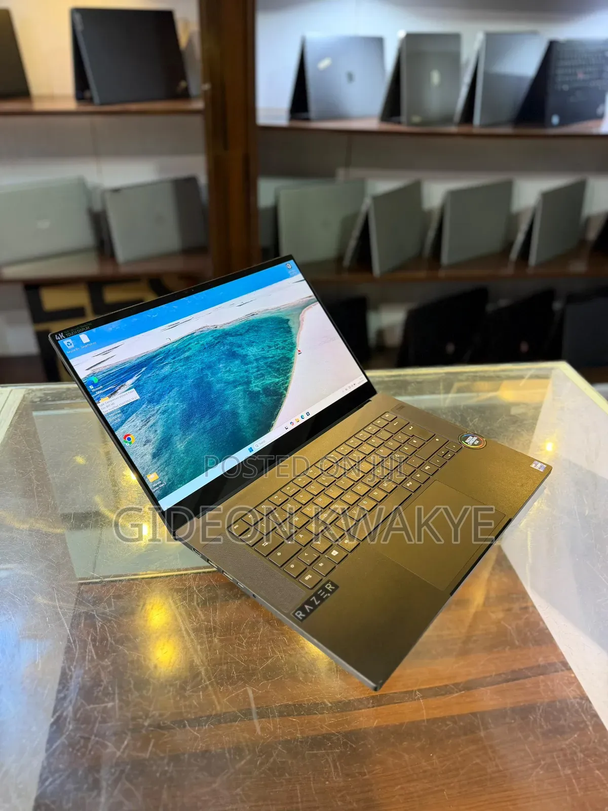 Laptop Razer Blade Advanced 16GB Intel Core Ultra 9 SSD 1T