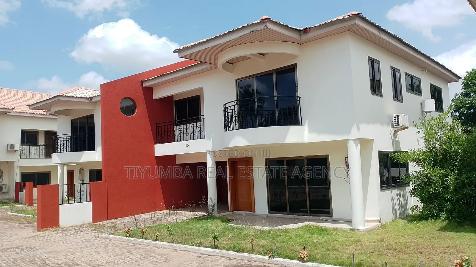 4bdrm Duplex in Tiyumba Real Estate, North Legon for rent