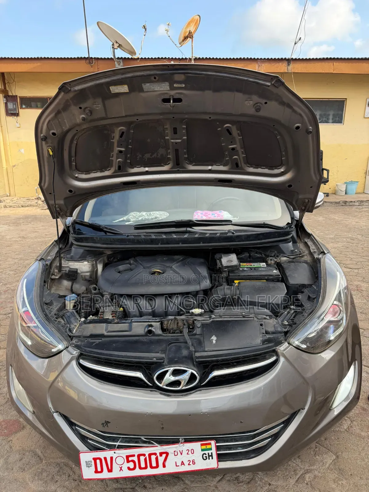 Hyundai Elantra GLS Sedan FWD (1.8L 4cyl 6A) 2013 Gray