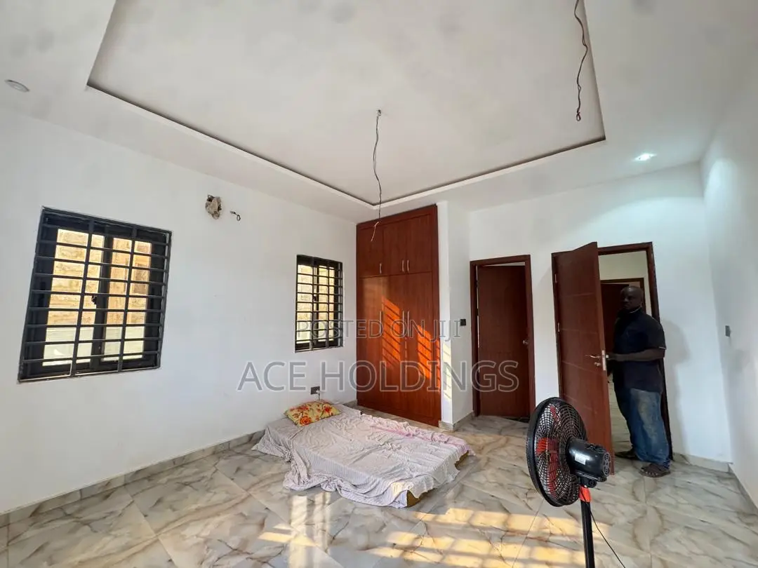 3bdrm House in Ghana Flag, Oyarifa for sale