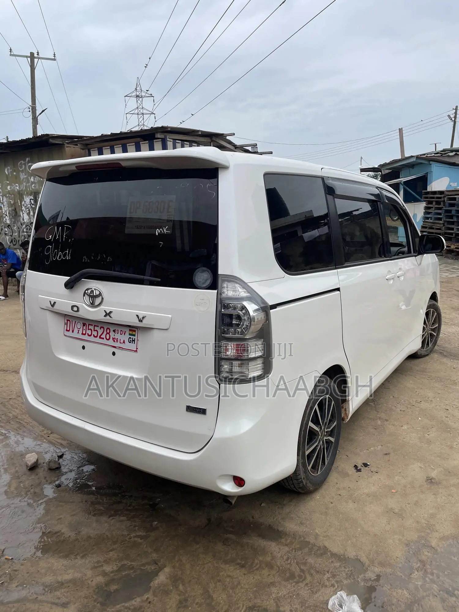 Toyota Voxy 2013 White