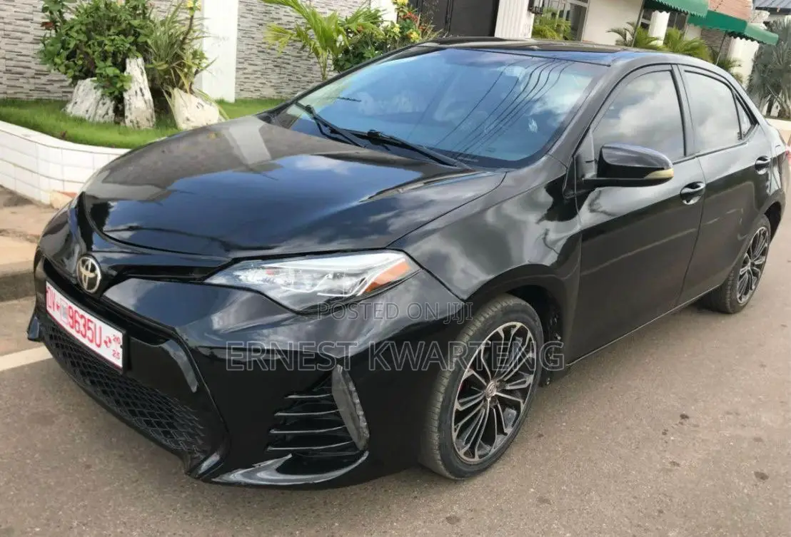 Toyota Corolla 2015 Black