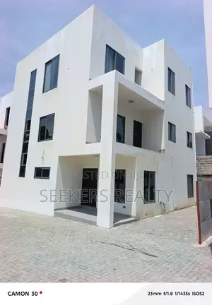 4bdrm Townhouse/Terrace in Seekers Realty, US Embassy Area for sale