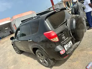 Toyota RAV4 2010 Black