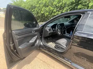 Honda Accord 2019 Black
