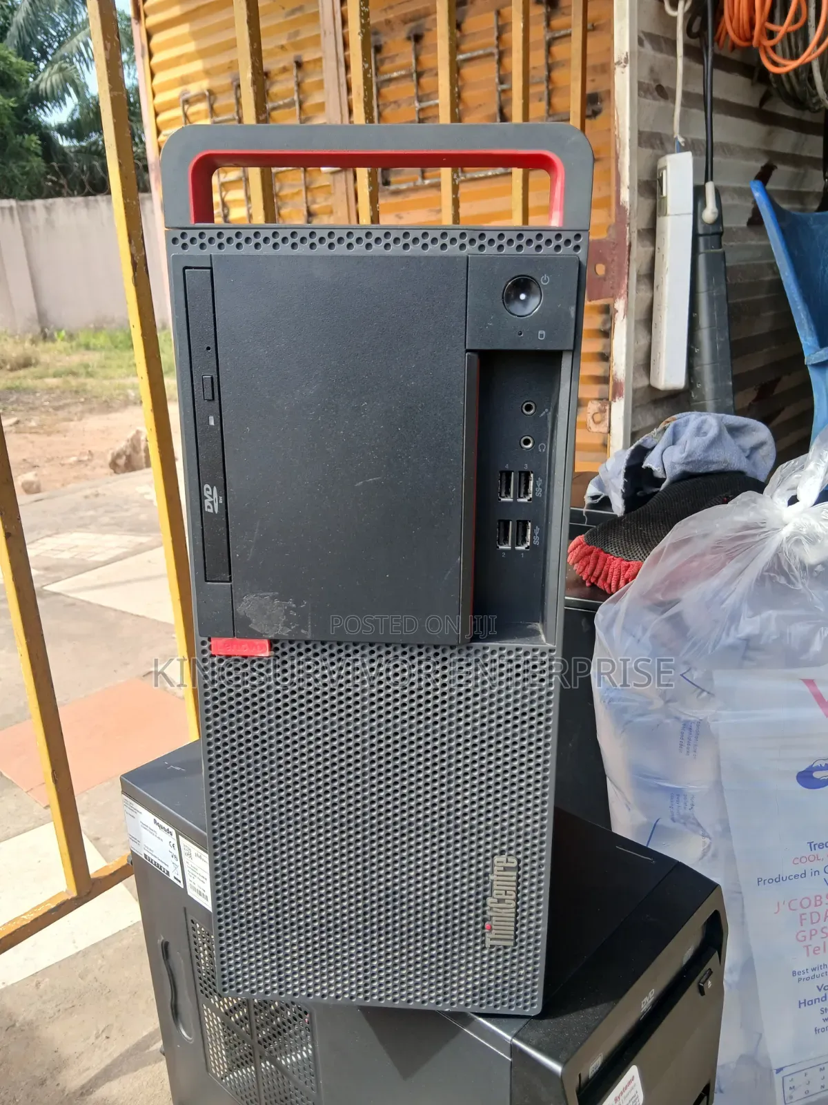 Desktop Computer Lenovo 4GB Intel Core i3 HDD 500GB