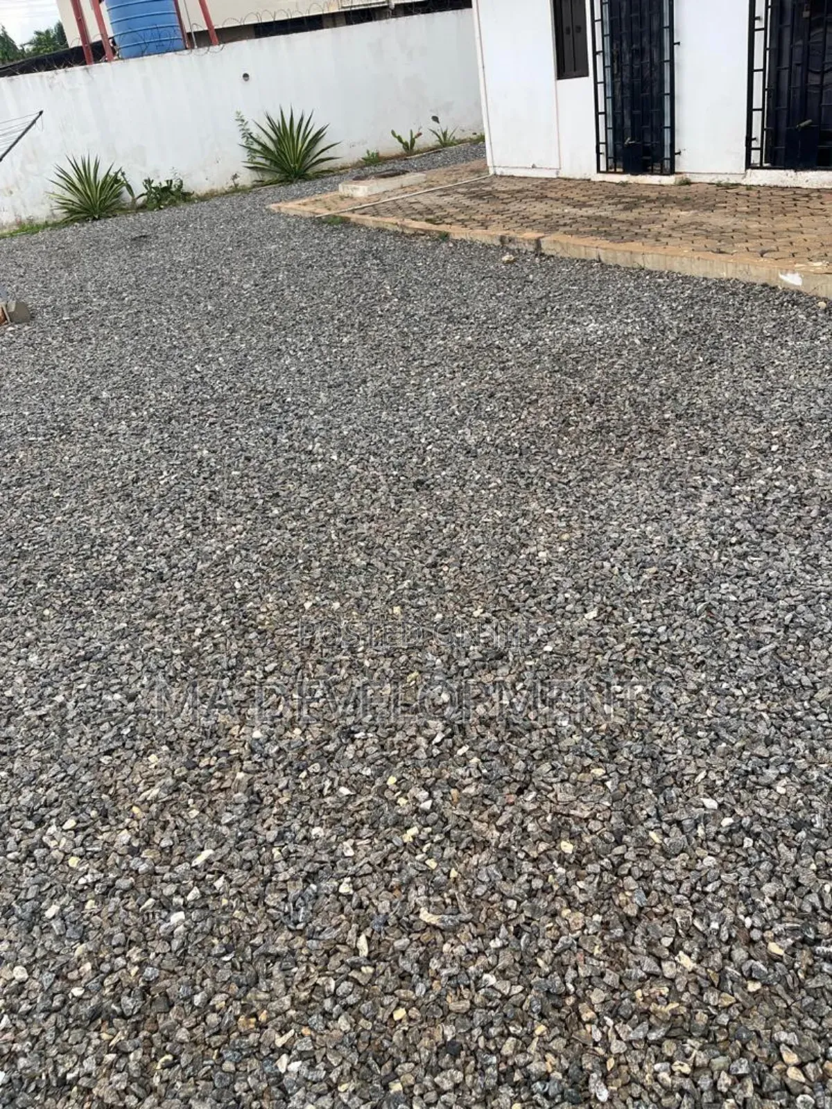 5bdrm House in Lashibi for sale