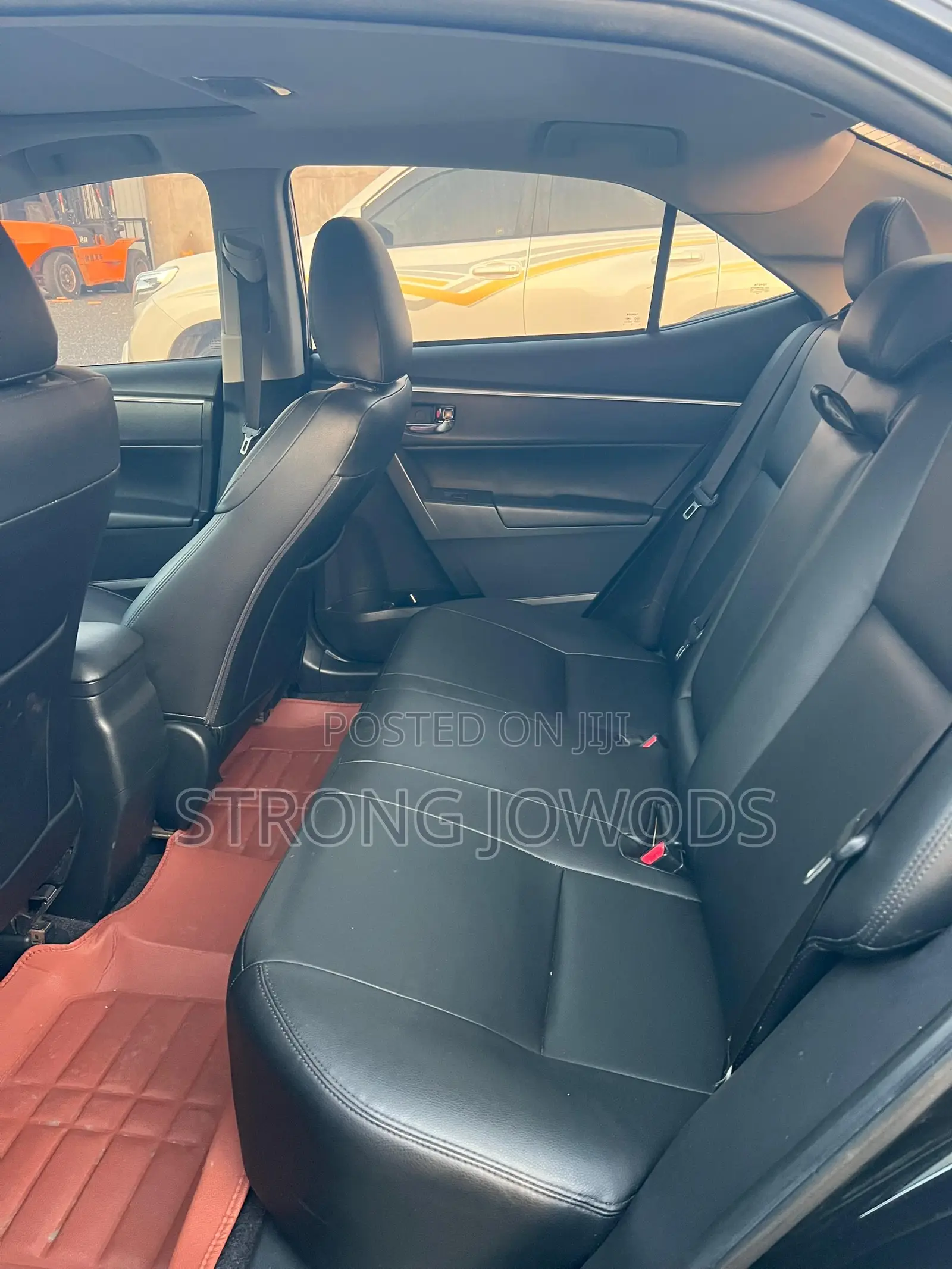 Toyota Corolla SE (1.8L 4cyl 2A) 2018 Black