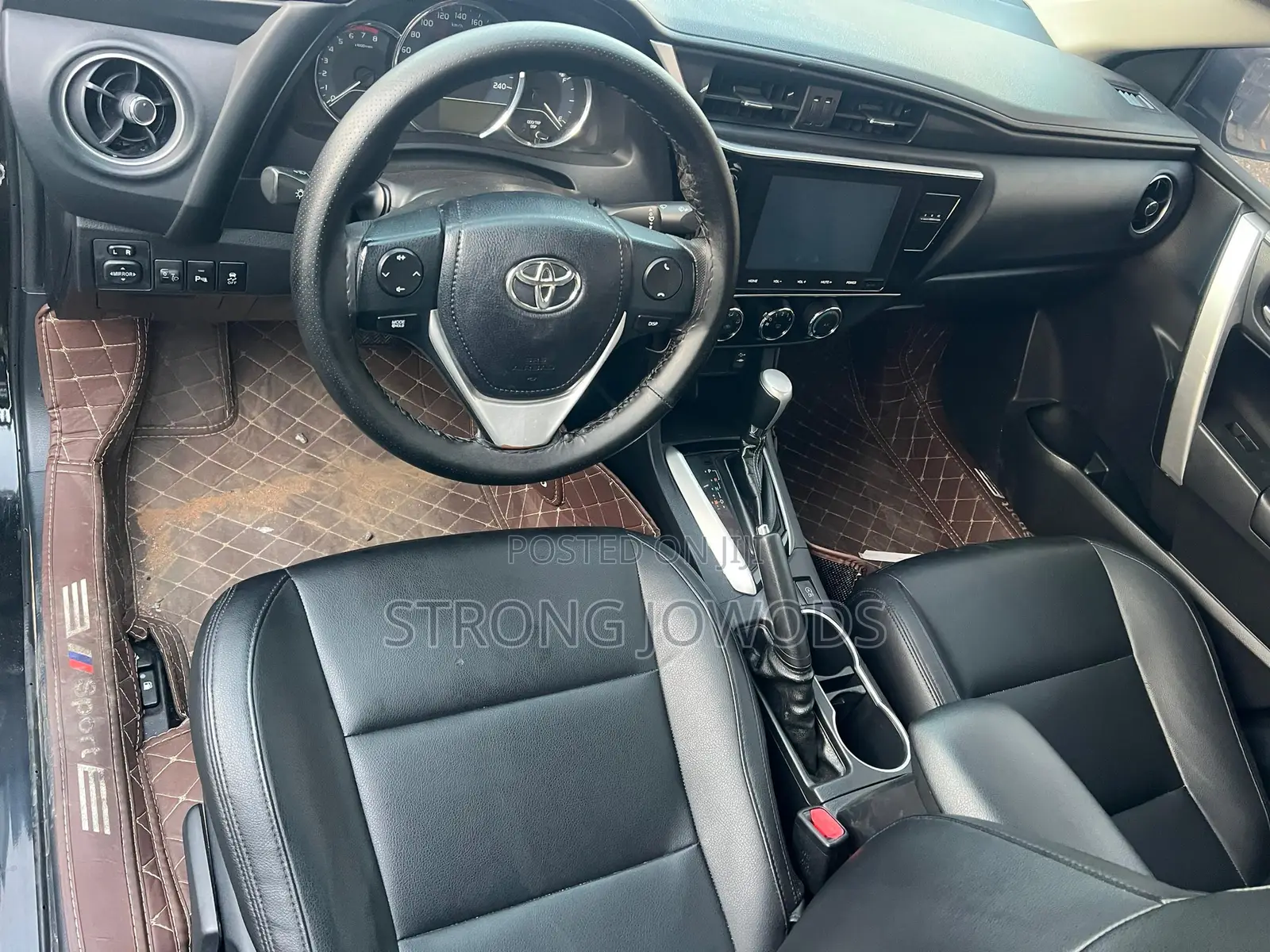 Toyota Corolla SE (1.8L 4cyl 2A) 2018 Black