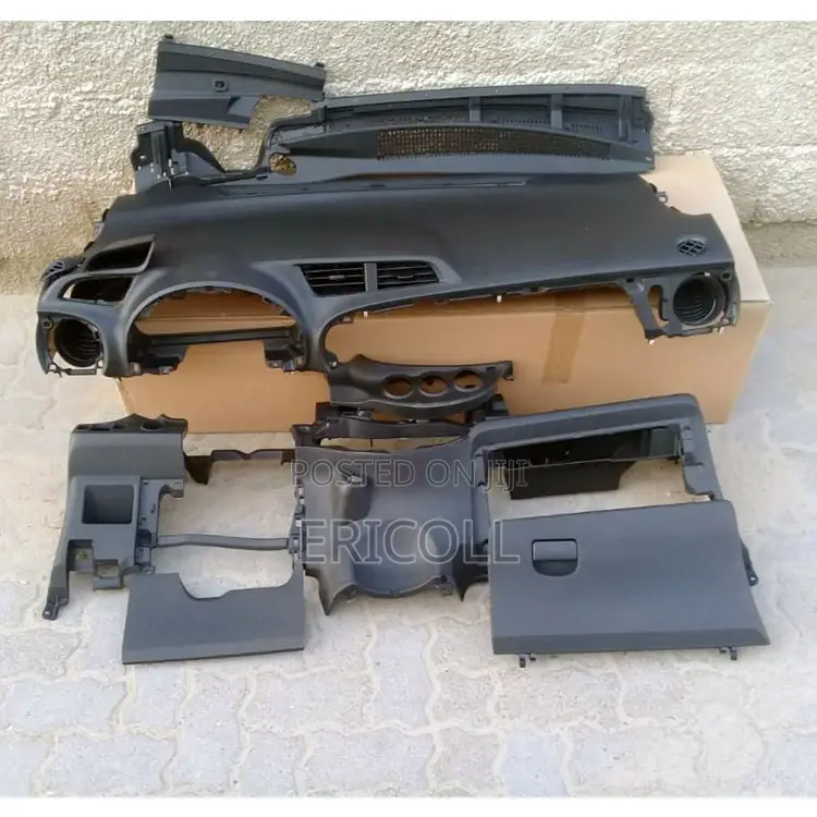 Toyota Vitz 2011 - 2013 Dashboard