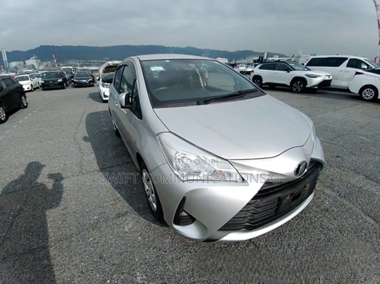Toyota Vitz 1.3 FWD 5dr 2018 Silver