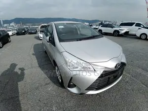 Toyota Vitz 1.3 FWD 5dr 2018 Silver