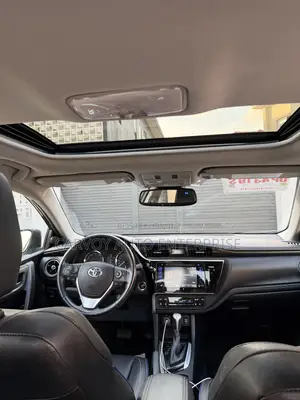 Toyota Corolla XSE 4dr Sedan (1.8L 4cyl CVT) 2017 Gray