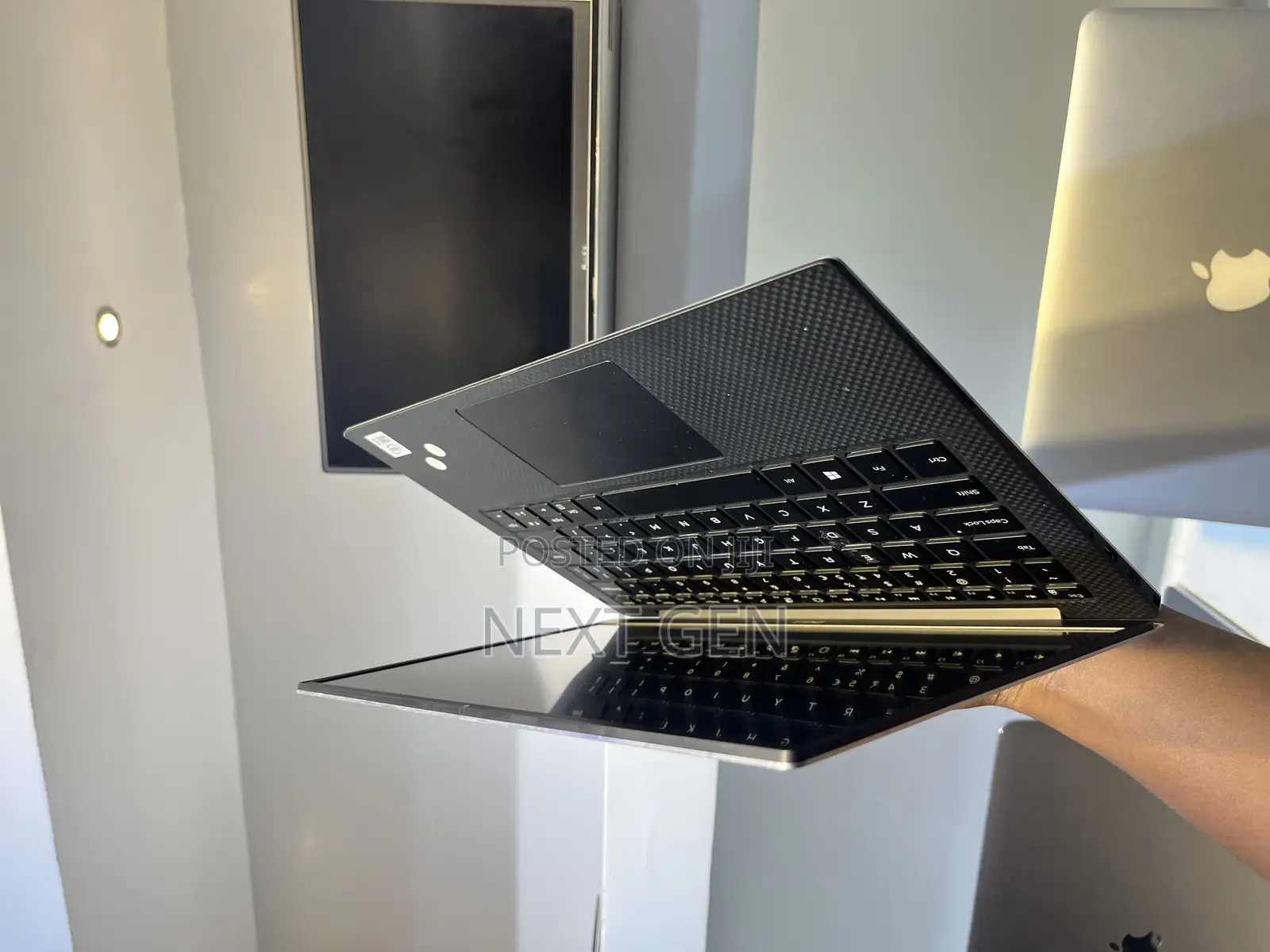 New Laptop Dell XPS 13 8GB Intel Core i5 SSD 256GB