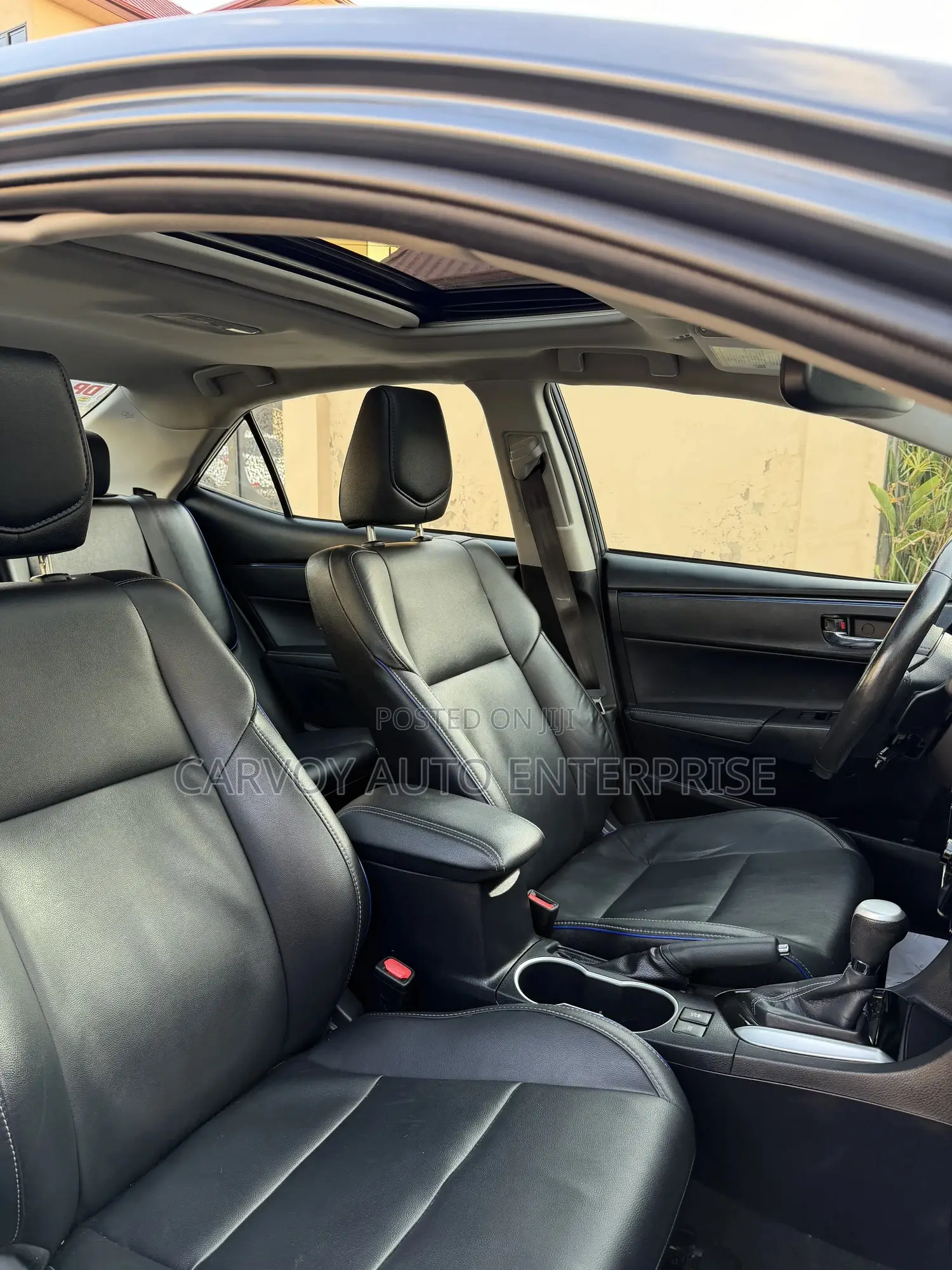 Toyota Corolla XSE 4dr Sedan (1.8L 4cyl CVT) 2017 Gray