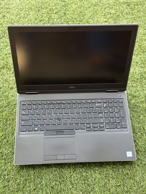 Laptop Dell Precision 7720 32GB Intel Core i7 SSD 512GB