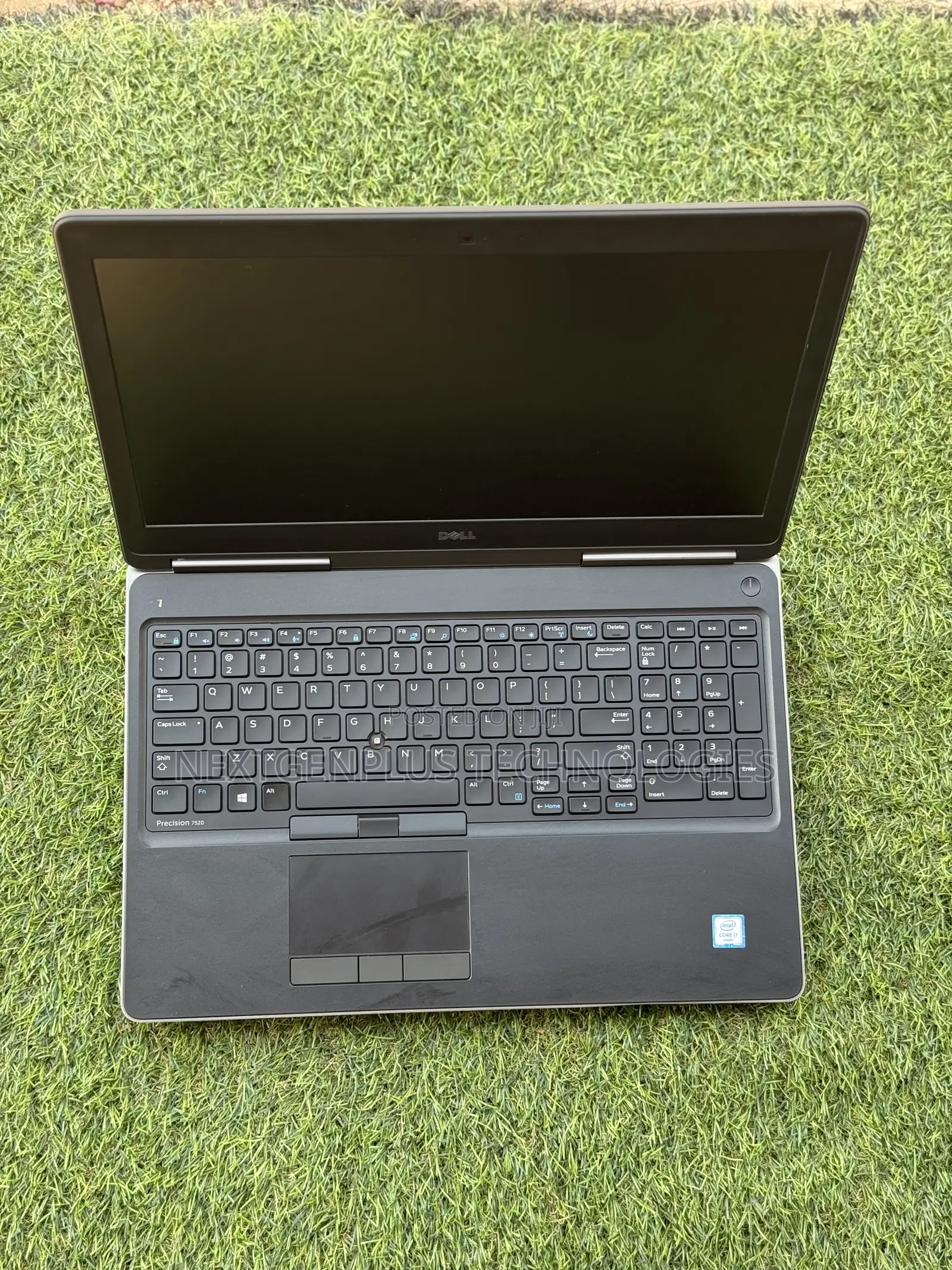 Laptop Dell Precision 7750 4GB Intel Core i7 SSD 512GB