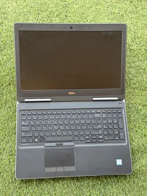 Laptop Dell Precision 7750 4GB Intel Core i7 SSD 512GB