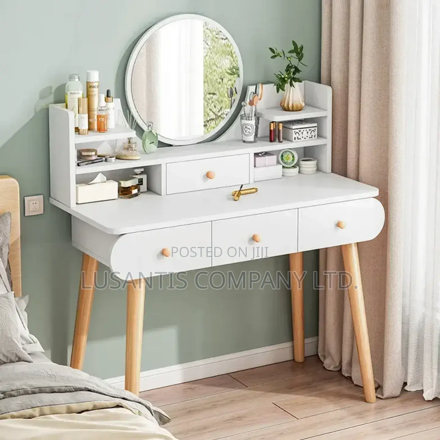 Dresser Set With Chair. ( Mirror Has Inbuilt Light)