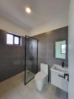 4bdrm House in Mr Dennis Estates, Oyarifa Mall Area for sale