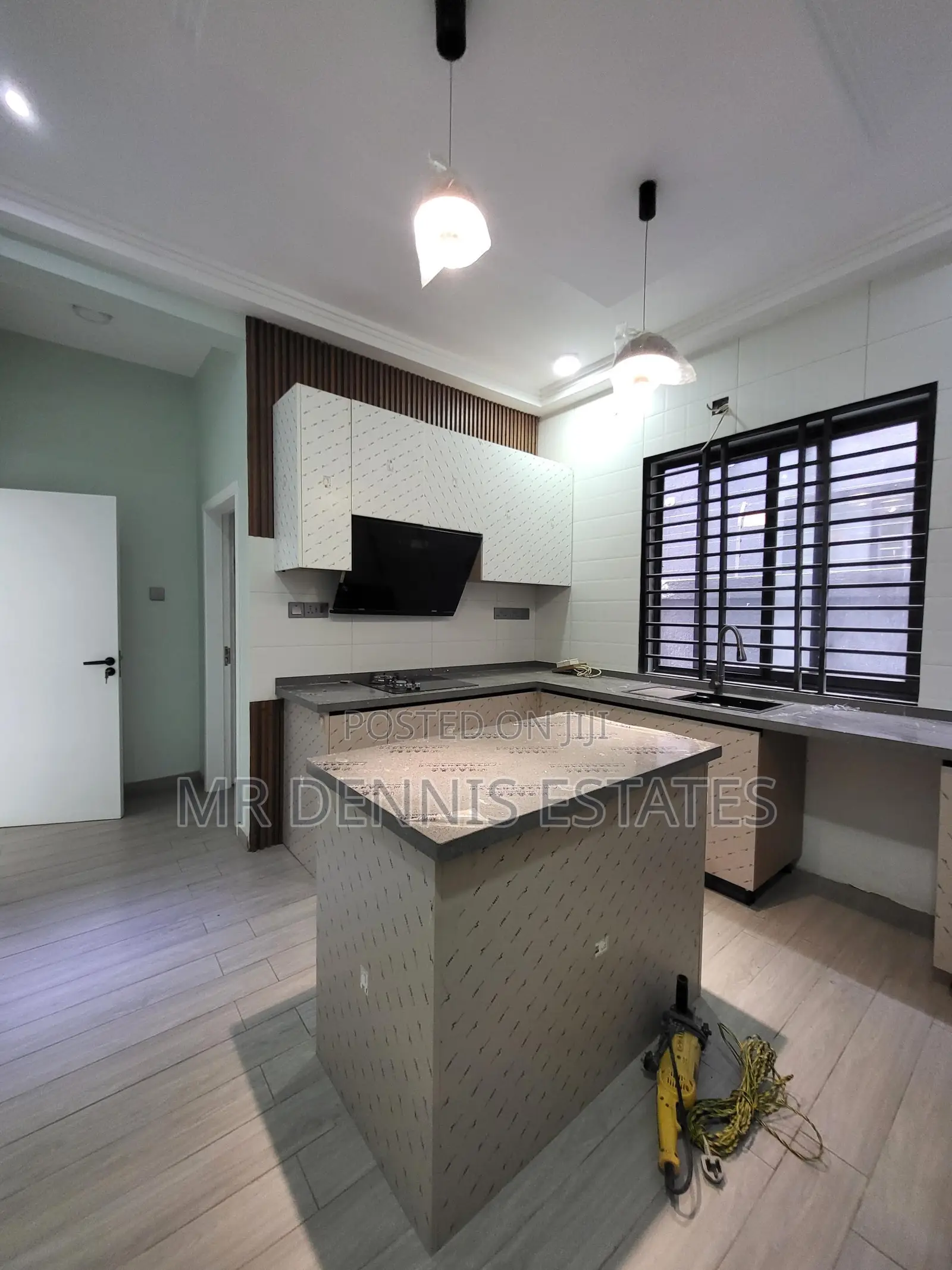 4bdrm House in Mr Dennis Estates, Oyarifa Mall Area for sale