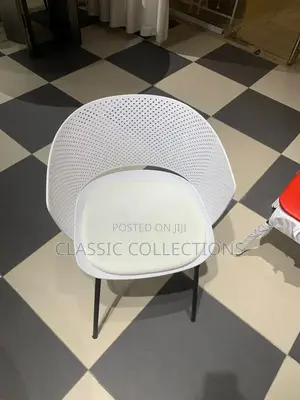 Plastic Chair With Cushion