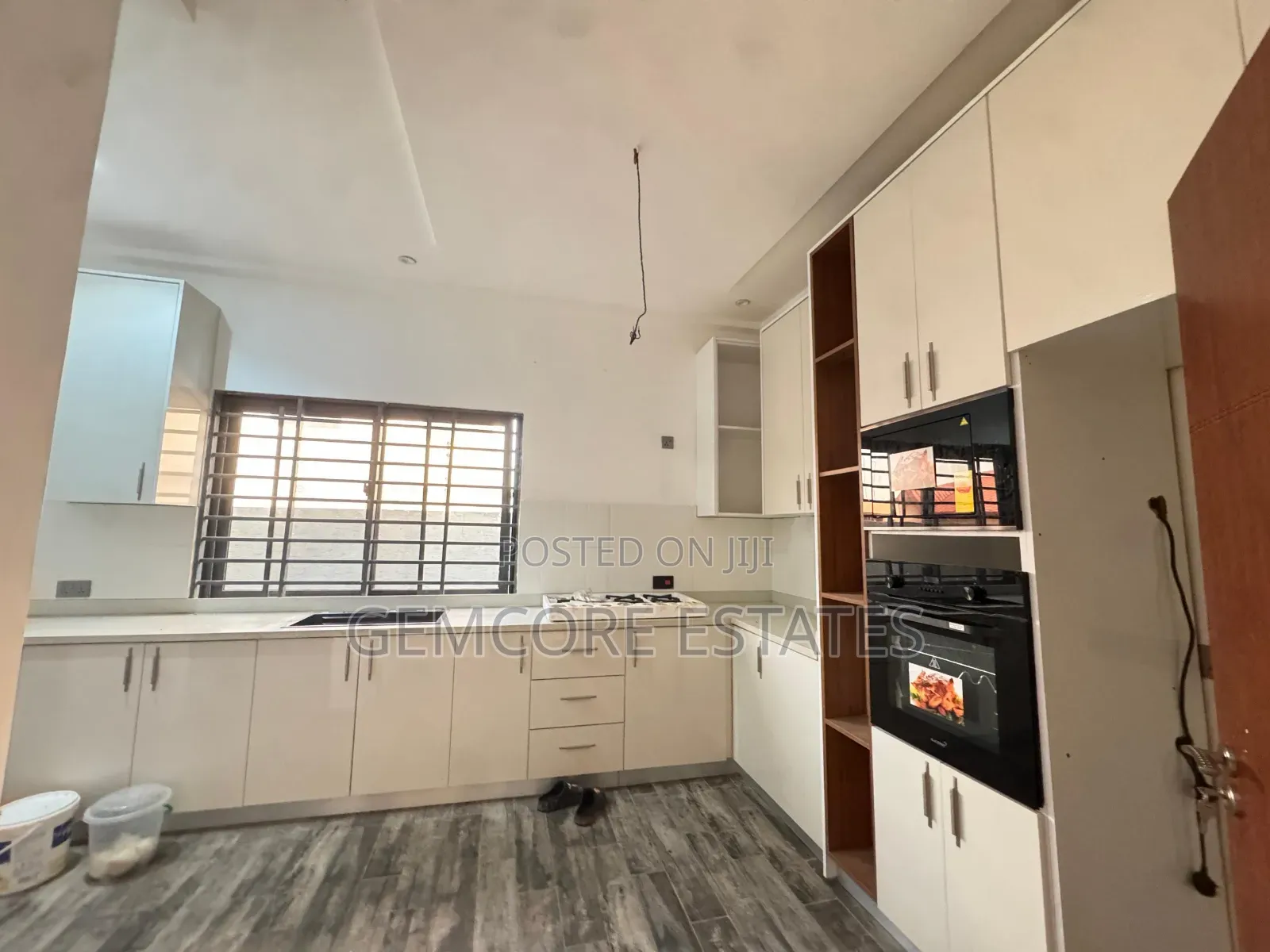 3bdrm House in Oyarifa, Ghana Flag for sale