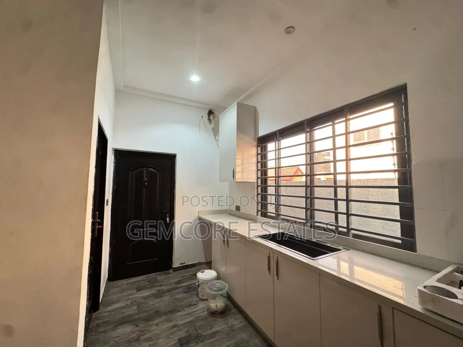3bdrm House in Oyarifa, Ghana Flag for sale