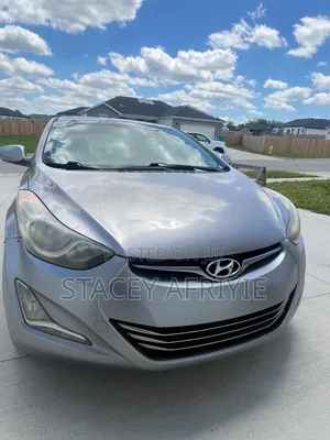 Hyundai Elantra GLS Sedan FWD (1.8L 4cyl 6M) 2013 Silver