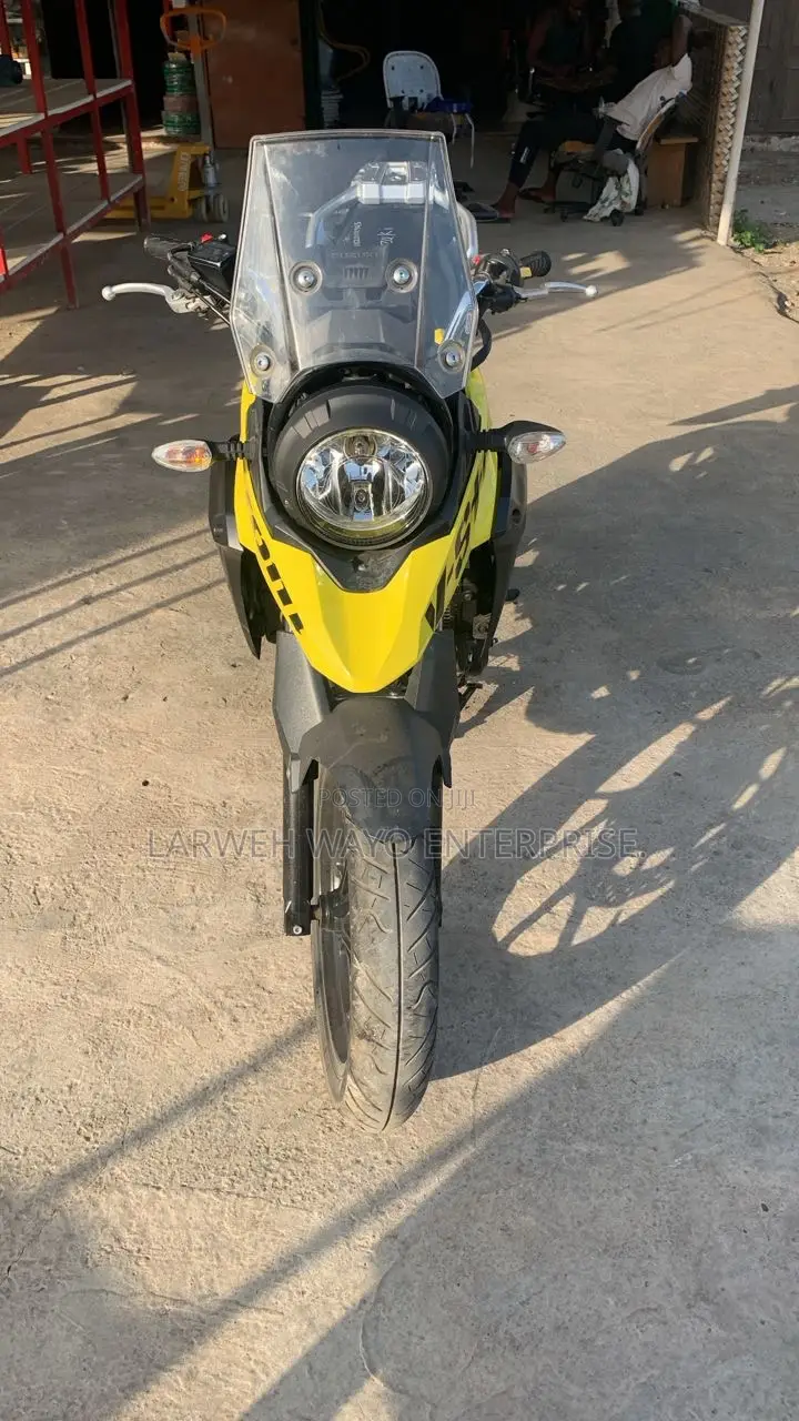 Suzuki V-Strom 2021 Yellow