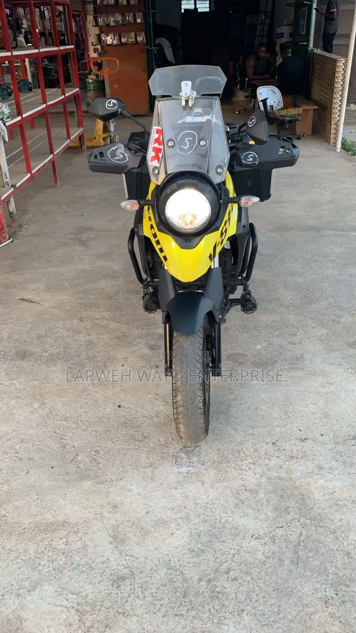 Suzuki V-Strom 2021 Yellow