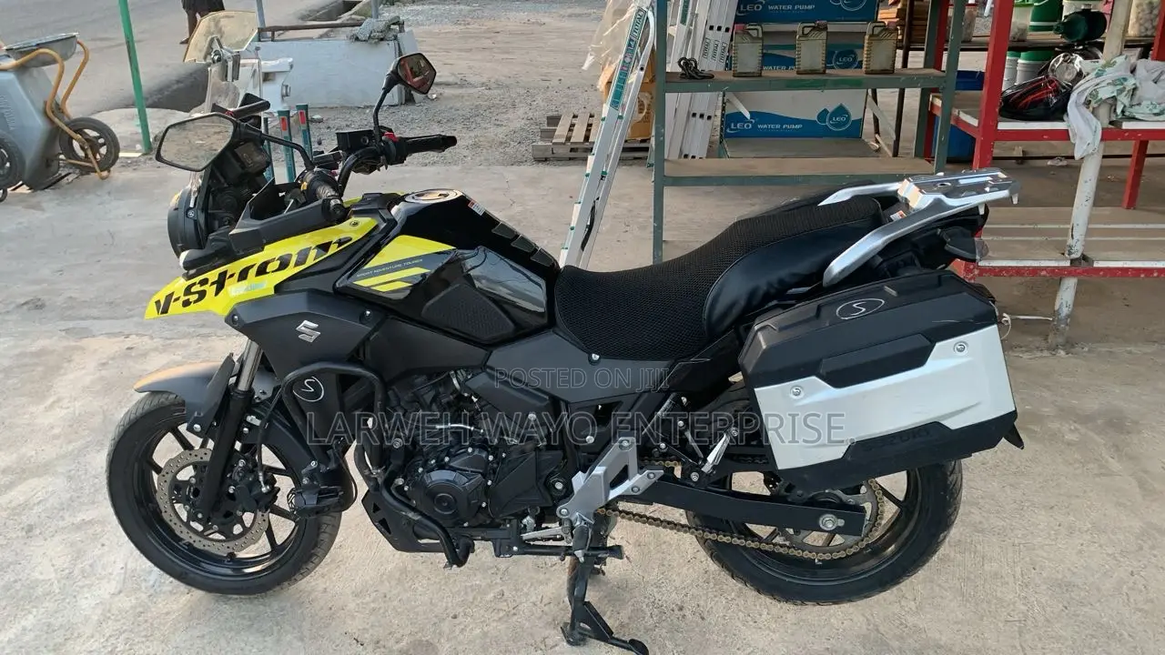 Suzuki V-Strom 2021 Yellow